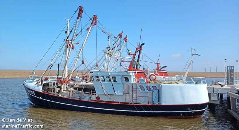uk166 limanda (Fishing Vessel) - IMO 8431619, MMSI 245262000, Call Sign PGAQ under the flag of Netherlands
