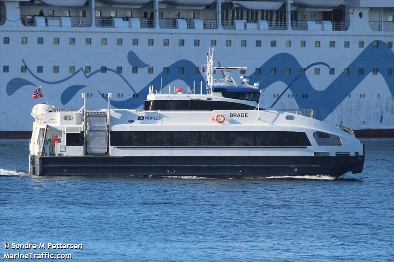 brage (Passenger Ship) - IMO 9438963, MMSI 258088000, Call Sign LARN under the flag of Norway