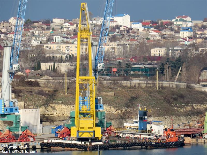 barbaros-3 (Crane Ship) - IMO 8419130, MMSI 273354960 under the flag of Russia