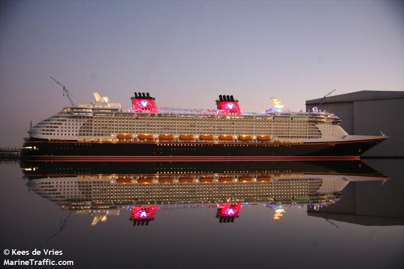 disney fantasy (Passenger (Cruise) Ship) - IMO 9445590, MMSI 311058700, Call Sign C6ZL6 under the flag of Bahamas