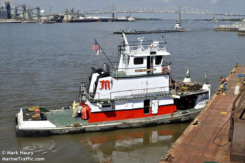 charles cuthbert (Towing vessel) - IMO , MMSI 367079240, Call Sign WDK9413 under the flag of United States (USA)