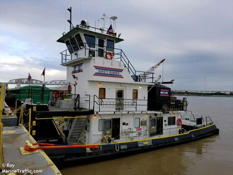 safety runner (Towing vessel) - IMO , MMSI 367702520, Call Sign WDI4835 under the flag of United States (USA)