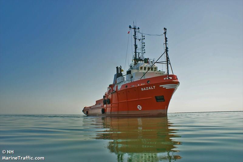 bazalt (Offshore Tug/Supply Ship) - IMO 7911636, MMSI 376175000, Call Sign J8B4614 under the flag of St Vincent & Grenadines