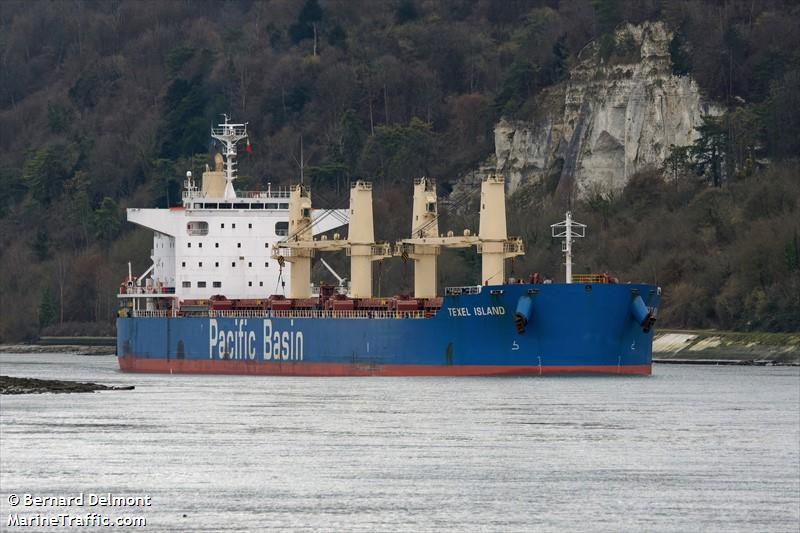 texel island (Bulk Carrier) - IMO 9640059, MMSI 477468800, Call Sign VRTD6 under the flag of Hong Kong