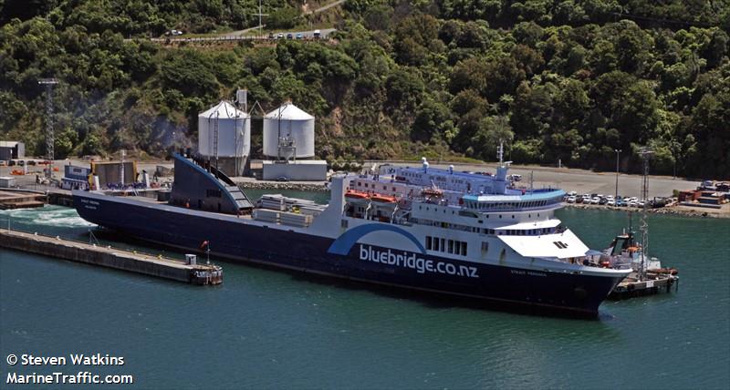 strait feronia (Passenger/Ro-Ro Cargo Ship) - IMO 9136022, MMSI 512263000, Call Sign ZMSF under the flag of New Zealand