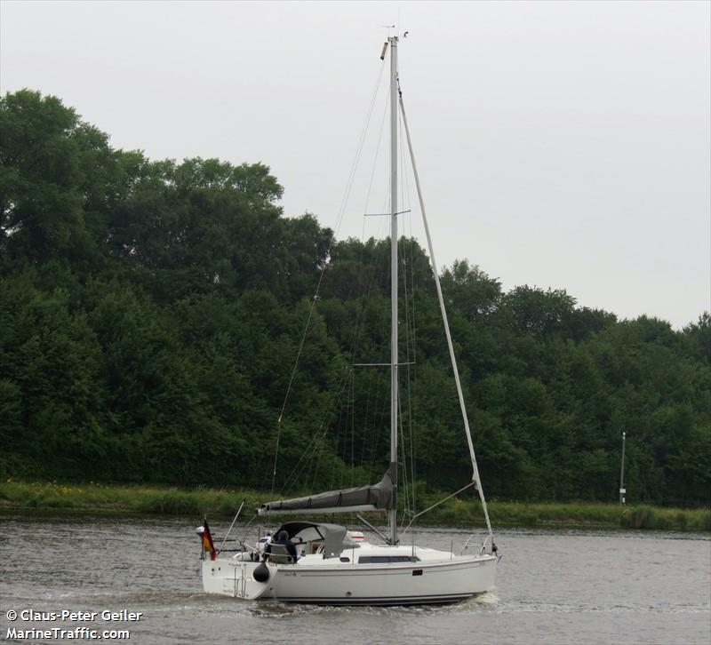 merlion (Sailing vessel) - IMO , MMSI 211481080, Call Sign DB5645 under the flag of Germany