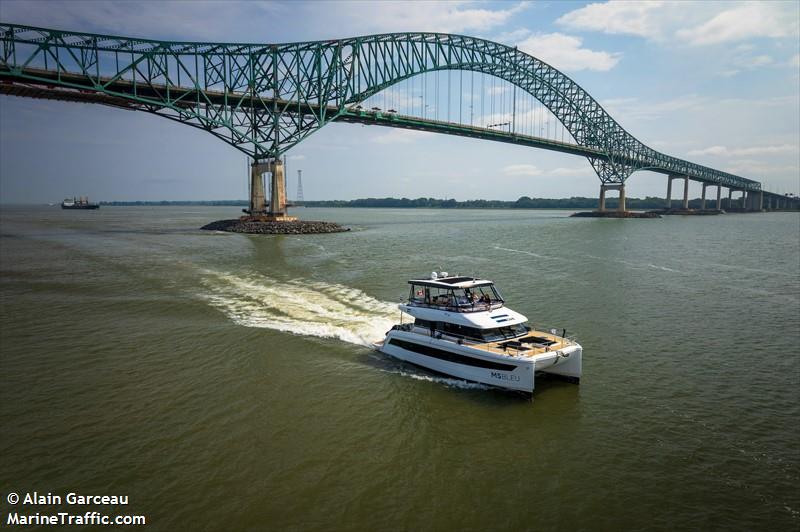 ms bleu (Pleasure craft) - IMO , MMSI 316040778, Call Sign CFA3085 under the flag of Canada