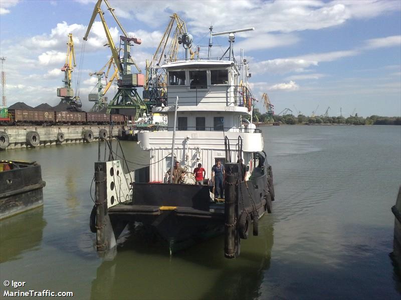 moskovskiy-8 (-) - IMO , MMSI 272096400, Call Sign UUCN under the flag of Ukraine