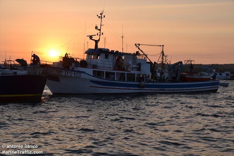 padre-pio (Fishing vessel) - IMO , MMSI 247146190, Call Sign ILOL under the flag of Italy