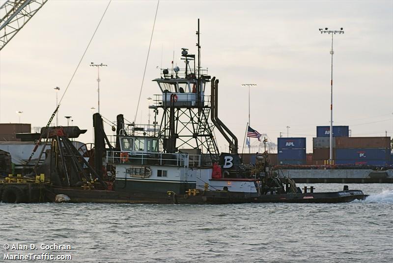 tug sharon brusco (-) - IMO , MMSI 367001820, Call Sign WDC3033 under the flag of United States (USA)