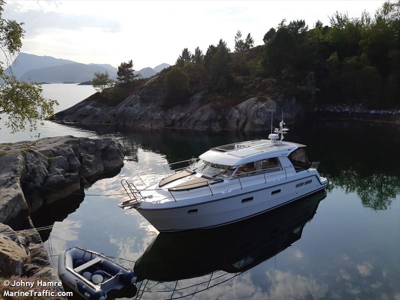 escaro (Pleasure craft) - IMO , MMSI 257077050, Call Sign LD3858 under the flag of Norway