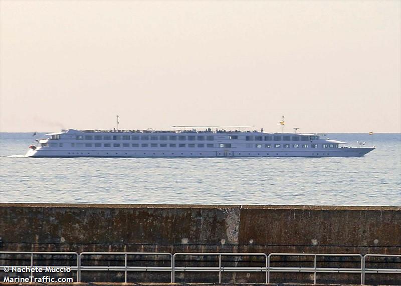 la belle de cadix (Passenger (Cruise) Ship) - IMO 9068938, MMSI 205480000, Call Sign ONEK under the flag of Belgium