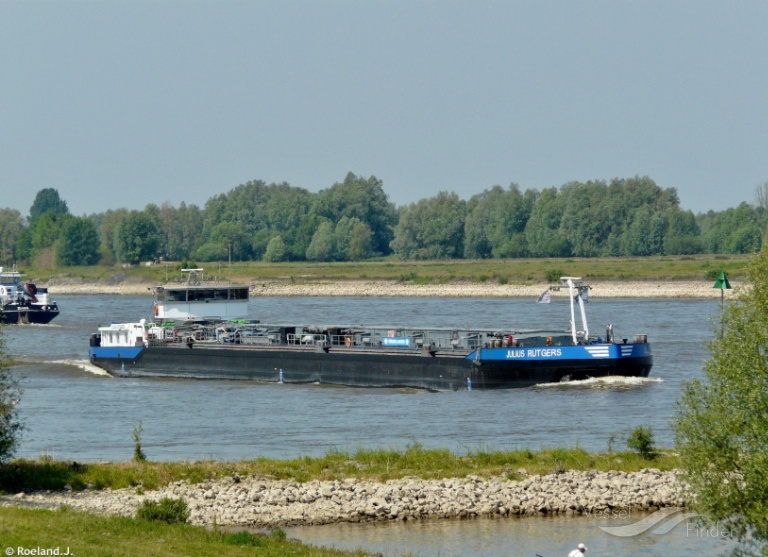 eiltank 77 (Other type (HAZ-A)) - IMO , MMSI 211496440, Call Sign DF2432 under the flag of Germany