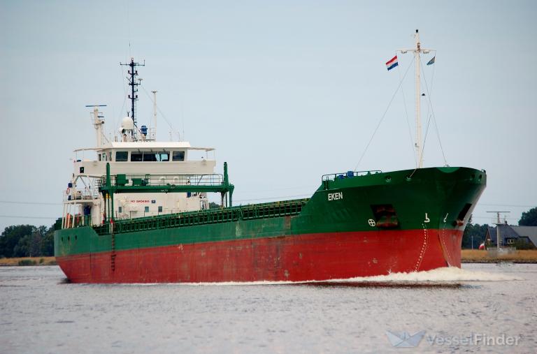 eken (General Cargo Ship) - IMO 9263564, MMSI 231843000, Call Sign OZ2129 under the flag of Faeroe Islands