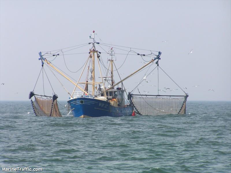 wr27 visarend (Fishing Vessel) - IMO 8432601, MMSI 244052000, Call Sign PDPG under the flag of Netherlands