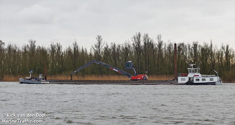 sanne (Cargo ship) - IMO , MMSI 244620904, Call Sign PC6197 under the flag of Netherlands