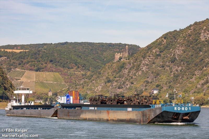 vera (Cargo ship) - IMO , MMSI 244660542, Call Sign PI3906 under the flag of Netherlands