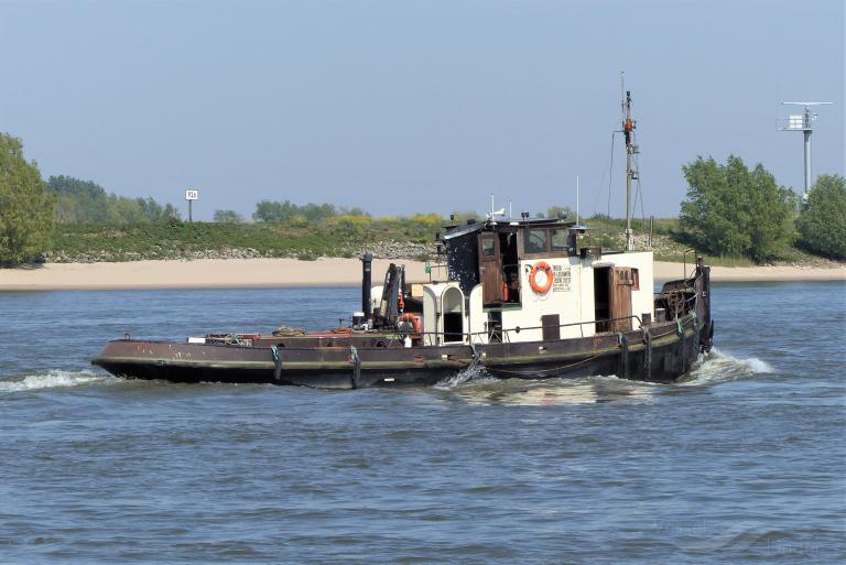 rosa (Cargo ship) - IMO , MMSI 244750421, Call Sign PH7707 under the flag of Netherlands