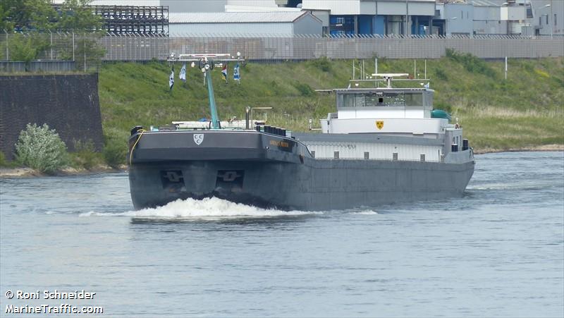 adriaan pieter (Cargo ship) - IMO , MMSI 244830522, Call Sign PD2655 under the flag of Netherlands