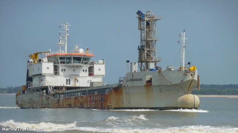 la boudeuse (Motor Hopper) - IMO 9303338, MMSI 253035000, Call Sign LXBH under the flag of Luxembourg