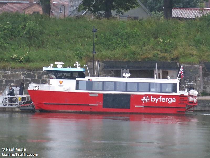 go vakker elen (Passenger ship) - IMO , MMSI 257073310, Call Sign LH2218 under the flag of Norway