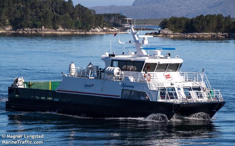 sylvarnes (Passenger/Ro-Ro Cargo Ship) - IMO 9219563, MMSI 259678000, Call Sign LLDG under the flag of Norway
