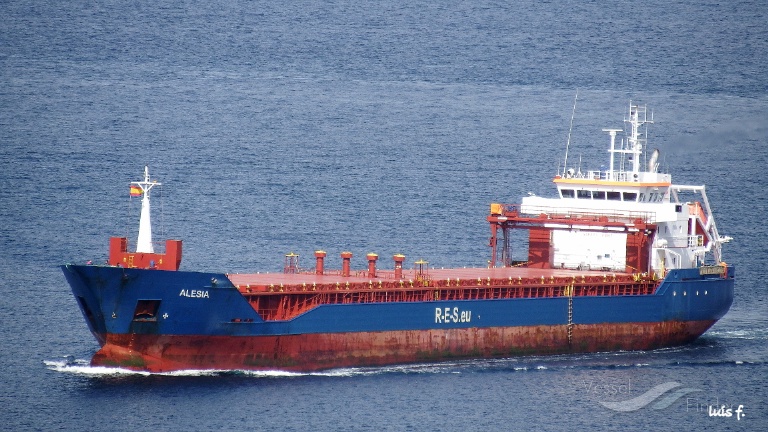 ute (General Cargo Ship) - IMO 9433339, MMSI 304612000, Call Sign V2HE7 under the flag of Antigua & Barbuda