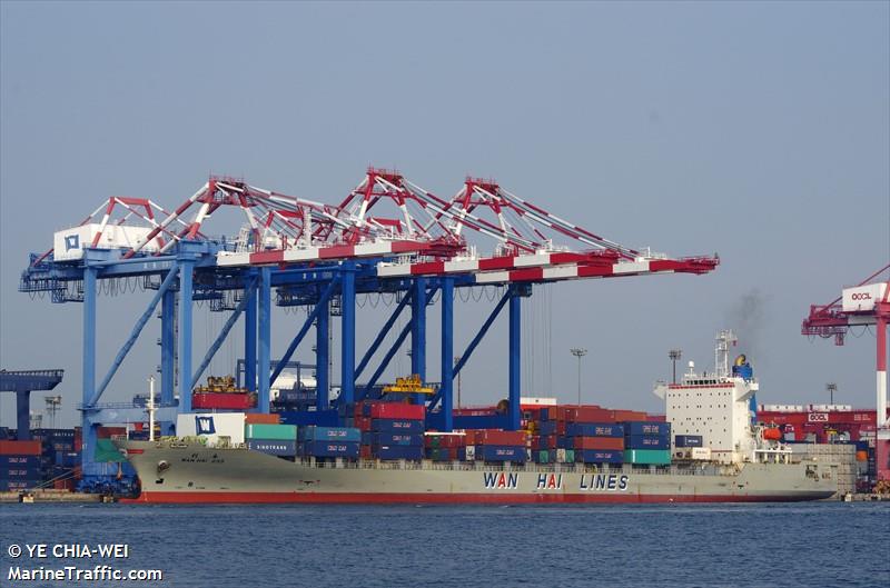 wan hai 233 (Container Ship) - IMO 9208174, MMSI 416335000, Call Sign BLBH under the flag of Taiwan