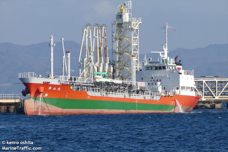 tsurushio maru no.3 (Oil Products Tanker) - IMO 9259018, MMSI 431501711, Call Sign JL6681 under the flag of Japan