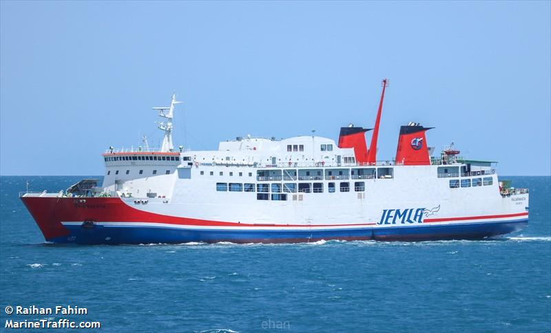 rajarakata (Passenger/Ro-Ro Cargo Ship) - IMO 8822222, MMSI 525001068, Call Sign PONU under the flag of Indonesia