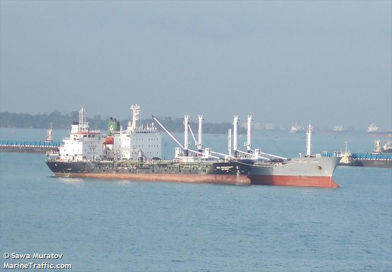 sea prosperity (Oil Products Tanker) - IMO 9717371, MMSI 566009000, Call Sign 9V2704 under the flag of Singapore