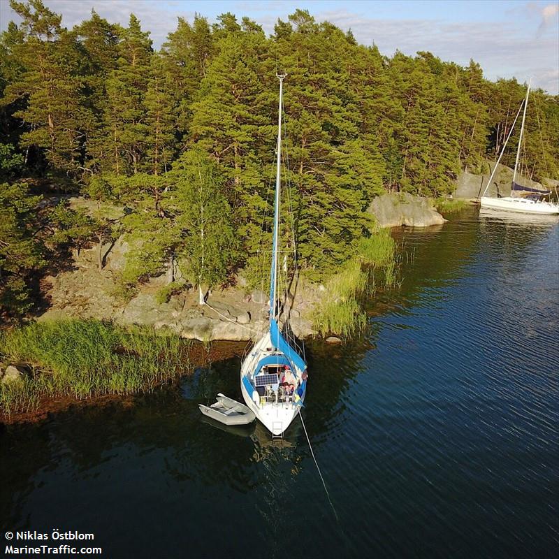 blue bird (Sailing vessel) - IMO , MMSI 265608280, Call Sign SD3620 under the flag of Sweden