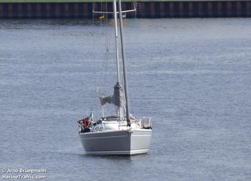 dehlfina dehler 36 (Pleasure craft) - IMO , MMSI 265622850, Call Sign 7SY8483 under the flag of Sweden