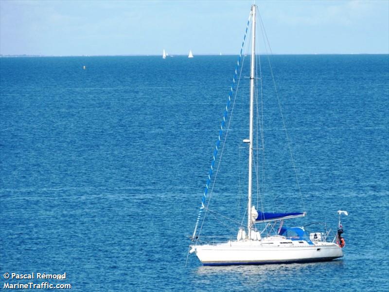 lullaby (Sailing vessel) - IMO , MMSI 227241290, Call Sign FGA8674 under the flag of France