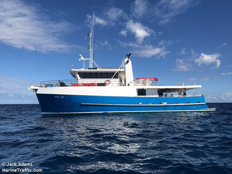 iron joy (Passenger ship) - IMO , MMSI 503489800, Call Sign VMQ9372 under the flag of Australia