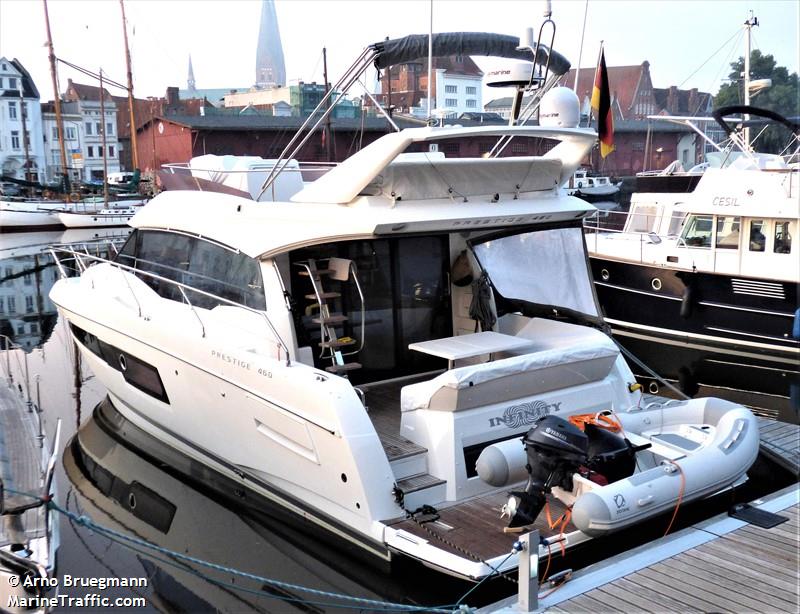 infinity (Pleasure craft) - IMO , MMSI 211427670, Call Sign DC8523 under the flag of Germany