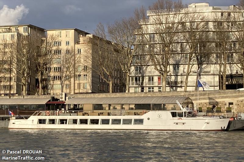 victoria (Passenger ship) - IMO , MMSI 226006090, Call Sign FM5144 under the flag of France