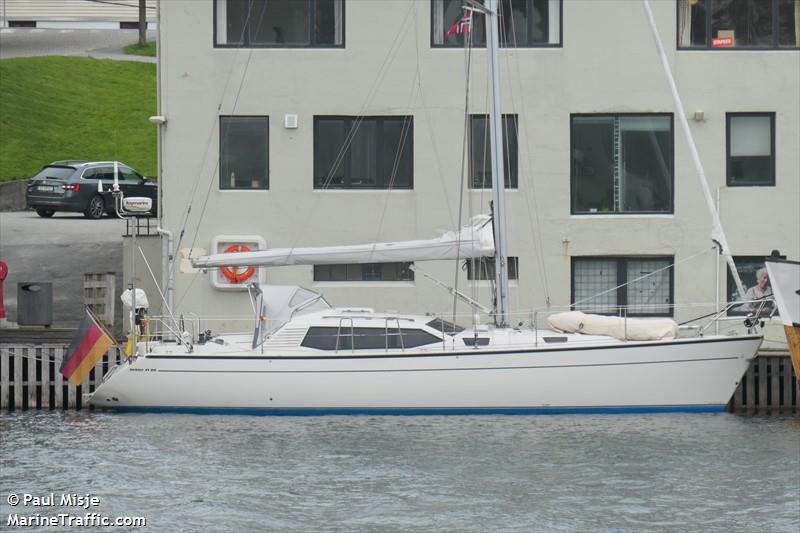 geronimo (Pleasure craft) - IMO , MMSI 211318300, Call Sign DD 8512 under the flag of Germany