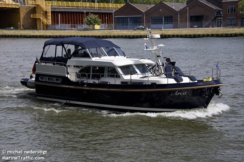 arca (Pleasure craft) - IMO , MMSI 211544520, Call Sign DC8125 under the flag of Germany