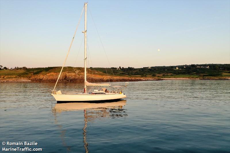 carlina (Sailing vessel) - IMO , MMSI 228015160, Call Sign FAH3948 under the flag of France