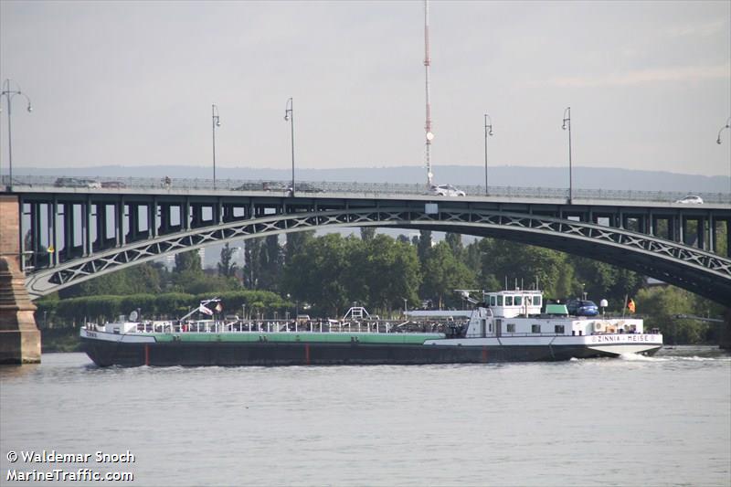 zinnia (Tanker) - IMO , MMSI 205333890, Call Sign OT3338 under the flag of Belgium