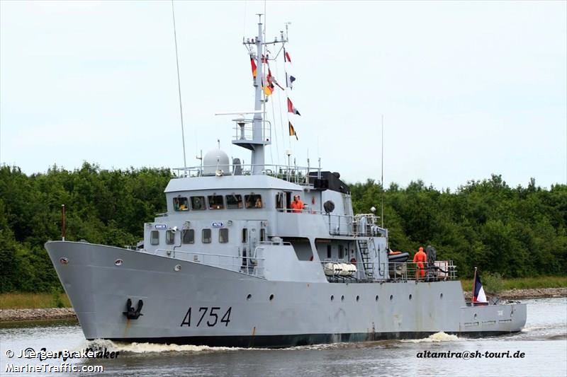french warship tgr (Unknown) - IMO , MMSI 227801900, Call Sign FATG under the flag of France