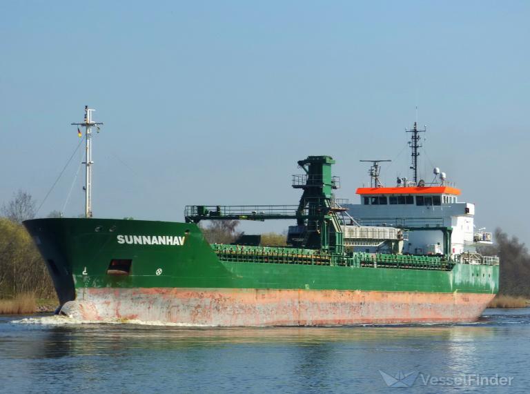 sunnanhav (General Cargo Ship) - IMO 9341160, MMSI 231790000, Call Sign OZ2103 under the flag of Faeroe Islands