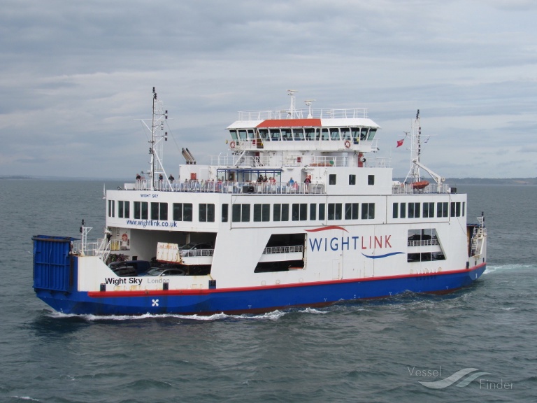 wight sky (Passenger/Ro-Ro Cargo Ship) - IMO 9446984, MMSI 235064783, Call Sign 2ABV8 under the flag of United Kingdom (UK)