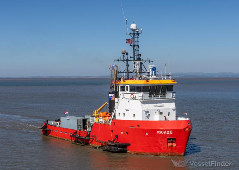 iguazu (Tug) - IMO 9201920, MMSI 244150827, Call Sign PCWP under the flag of Netherlands