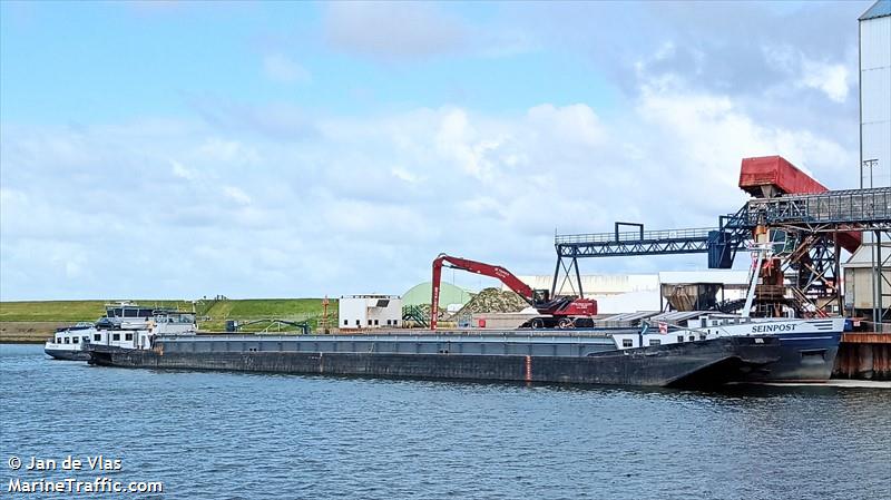 seinpost (Cargo ship) - IMO , MMSI 244670576, Call Sign PB5477 under the flag of Netherlands