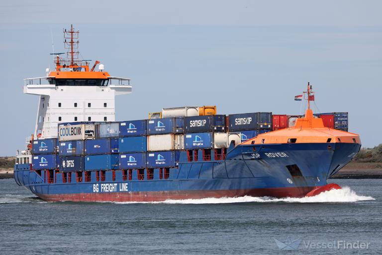 jsp rover (Container Ship) - IMO 9323467, MMSI 255806352, Call Sign CQED5 under the flag of Madeira