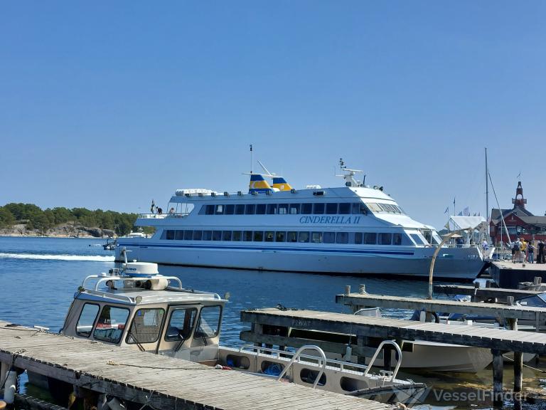 cinderella ii (Passenger Ship) - IMO 8619821, MMSI 265609540, Call Sign SHOR under the flag of Sweden