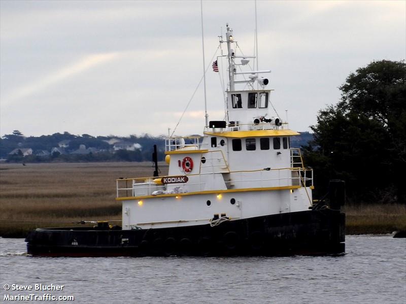 kodiak (Tug) - IMO 8987125, MMSI 367634660, Call Sign WDH6101 under the flag of United States (USA)