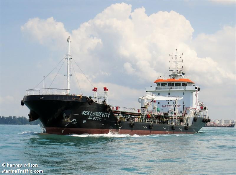 sea longevity (Oil Products Tanker) - IMO 9711092, MMSI 563028460, Call Sign S6BJ4 under the flag of Singapore